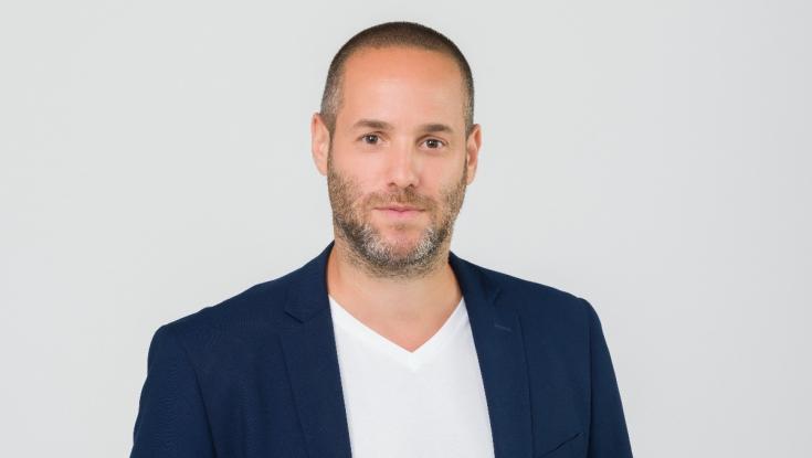 צופי ערוץ 14 נסערים: "יותם זמרי עבר לערוץ 12"