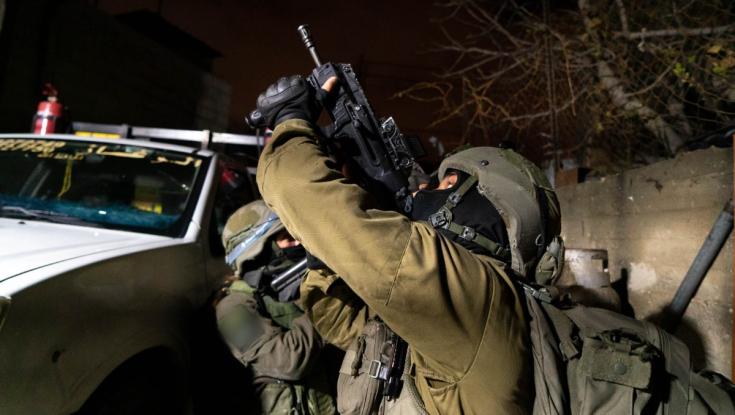 זיקוקים ומטענים: כוחות הביטחון עצרו 16 מבוקשים ביהודה ושומרון