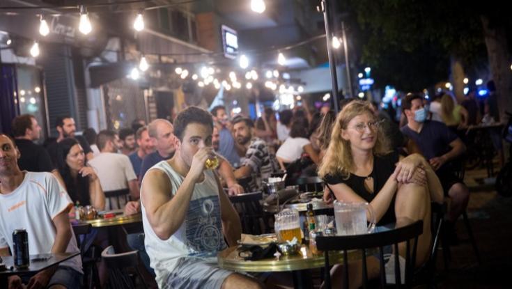 לא נתנו להם להיכנס למועדון - וירו בשני המאבטחים