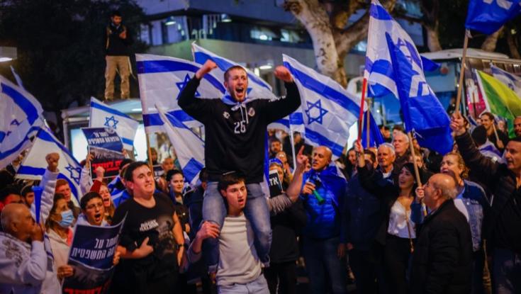 שעות לפני ההפגנה: מבקר הליכוד תוקף את המימון שהעבירה המפלגה