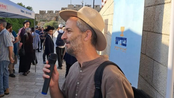 "בשעה טובה":  הכתב הסרוג הודיע על תרומה מרגשת