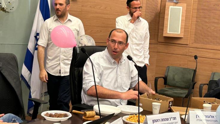 מסיבה בוועדת חוקה: הברכה של מתן כהנא לרוטמן