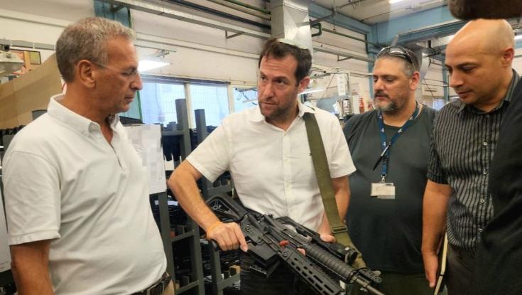 במועצה המקומית נערכים: 200 רובי סער משופרים נרכשו לכיתת הכוננות