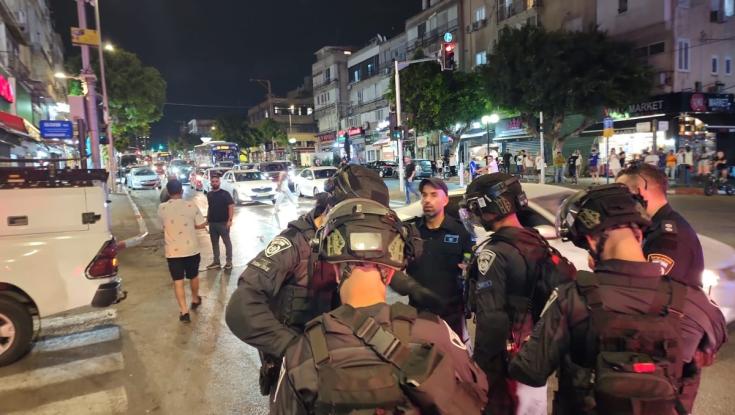 הרחובות מדממים: הרוג ופצועים בקטטה בין נתינים זרים בנתניה