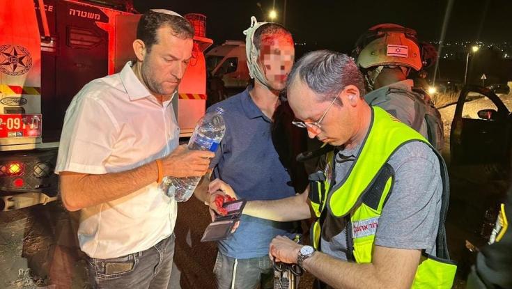 2 פצועים קל בפיגוע ירי בציר 60: "בנס לא מוציאים מפה שתי גופות"