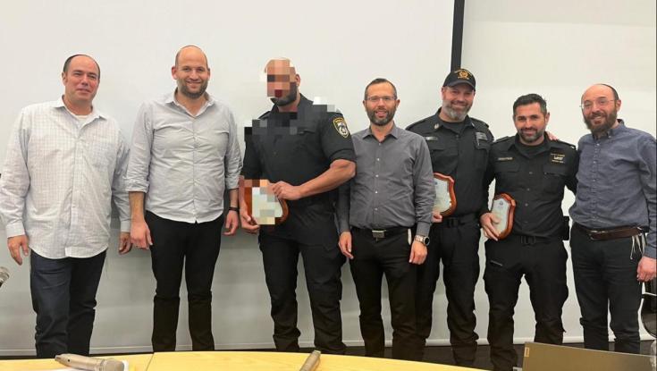 הוקרה לשוטרים בבנימין: "הצלחנו לחתור למגע ולחסל את המחבל"