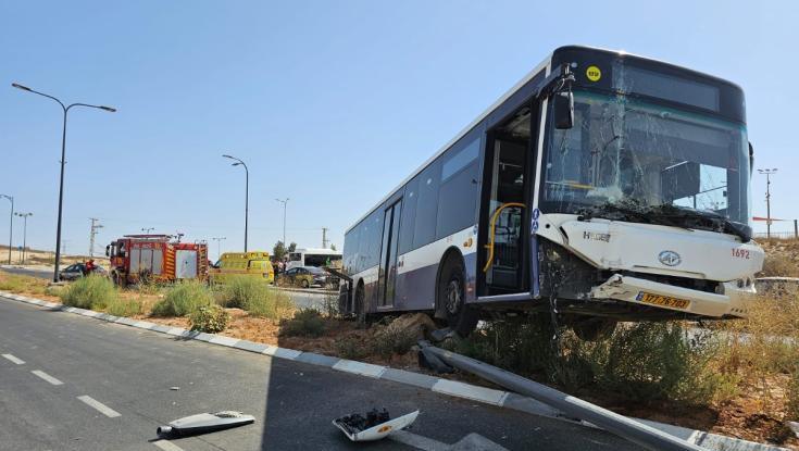אסון בבאר שבע: אוטובוס התדרדר על נהג - והרג אותו