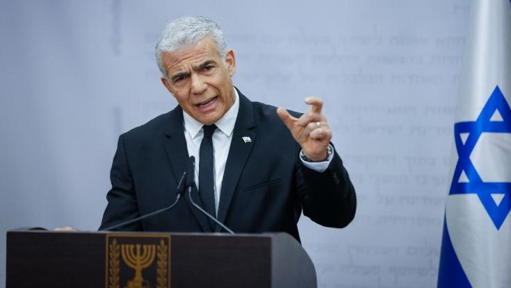 לפיד תוקף את מתווה הממשלה: "ועדה לבחירת מקורבים"