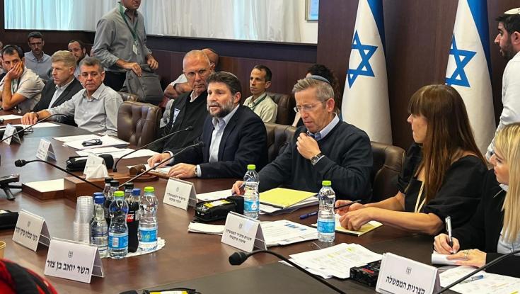 מילארד שקלים להקמת מנהלת העוטף, סמוטריץ': "לא בונים ממ"דים"