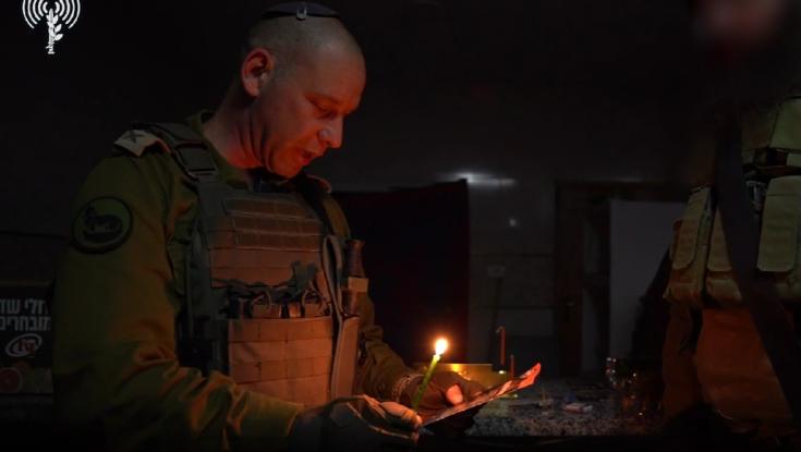 צפו בתיעוד: הדלקת הנרות בלב עזה והברכה המרגשת של האלוף