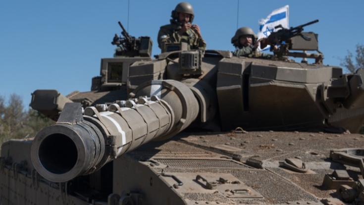 לקראת תמרון ברצועה: צה"ל תקף מאות מטרות בעזה