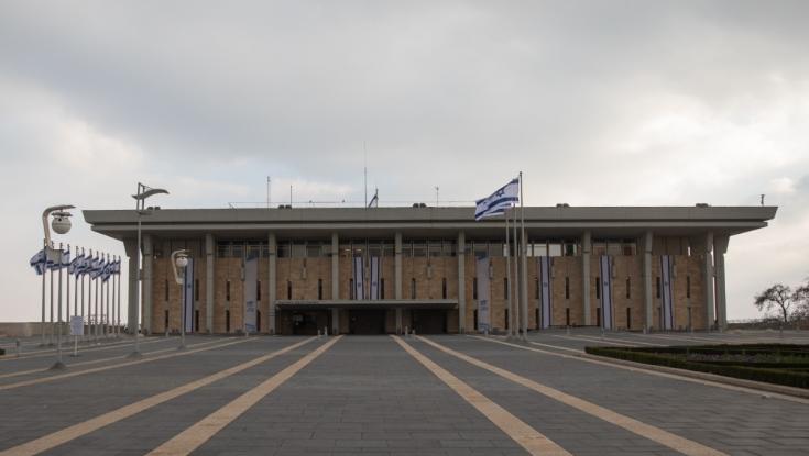 ההתרסקות המוחלטת: 14 חברי כנסת ושרים הולכים הביתה | סקר מנדטים