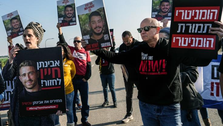 פסק הלכה דרמטי מתיר לנסוע בשבת כדי לחסום משאיות הומניטריות לעזה