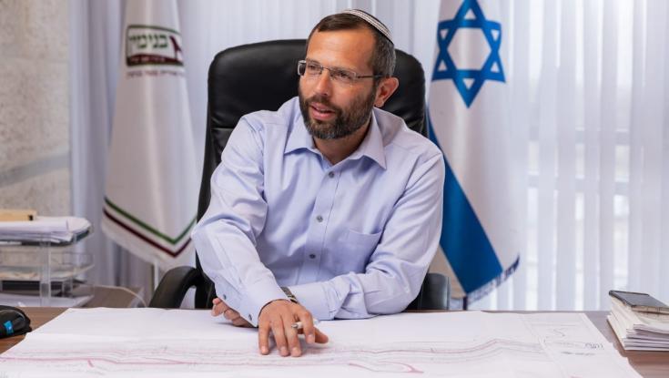 יו"ר מועצת יש"ע הבא - ישראל גנץ