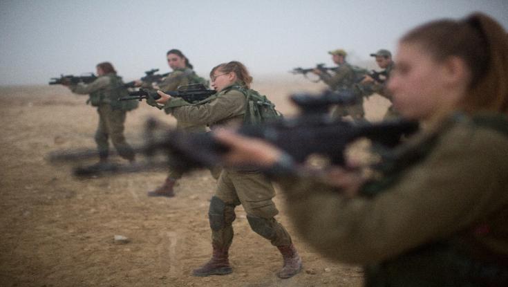 לראשונה בהיסטוריה: לוחמת סיימה את מסלול ההכשרה בסיירת מטכ"ל