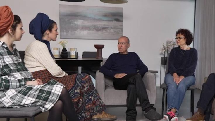 המפגש המצמרר של משפחת הרב שנפל עם המושתלים: "הוא עולה לי לראש בכל נשימה"