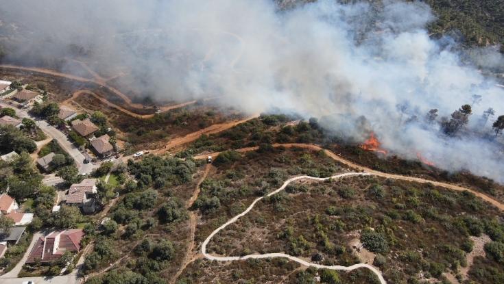 בגלל פורעים ערבים: שריפה משתוללת בנווה צוף