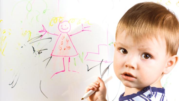 אחת ולתמיד: 5 דרכים לנקות את הקיר - בלי לצבוע מחדש