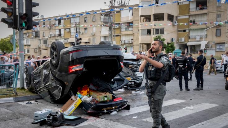 השר בן גביר נפצע קל בתאונה - עדי ראייה טענו שרכבו נהג באור אדום