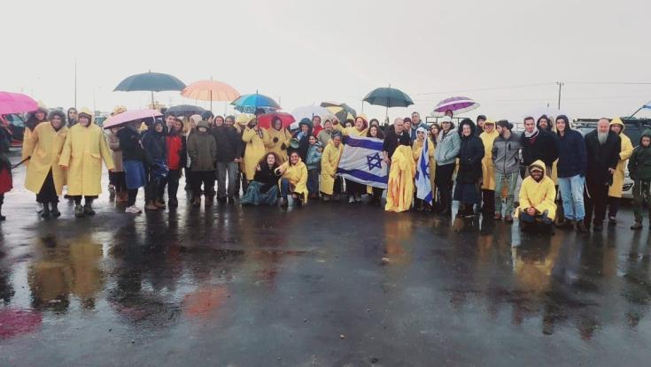 ביום העשירי - המחאה הצליחה: מעבר ניצנה נחסם לתנועת משאיות סיוע
