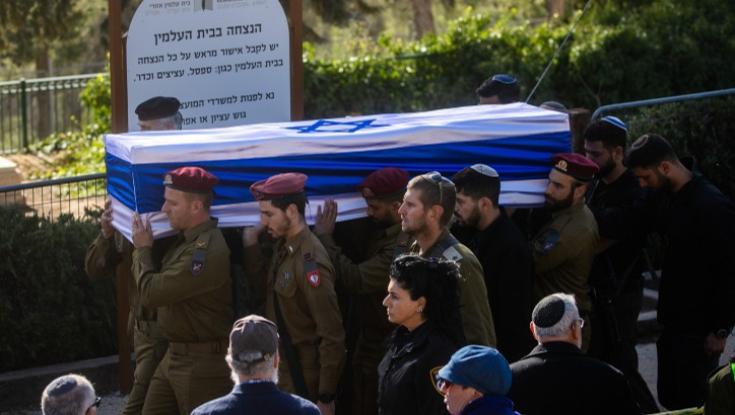 החלקה הצבאית בבית העלמין התמלאה - משרד הביטחון חופר קברים נוספים