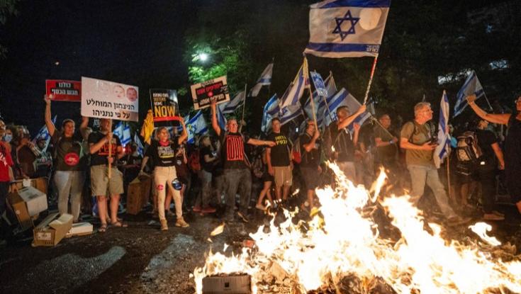 נתניהו לא מתרגש מהמפגינים: "מיעוט קיצוני, קולני וממומן"