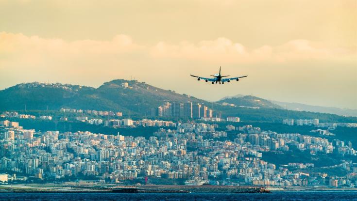 בלבנון הזמינו כתבים להוכיח שאין נשק בשדה התעופה  - ולפתע קטעו את הסיור
