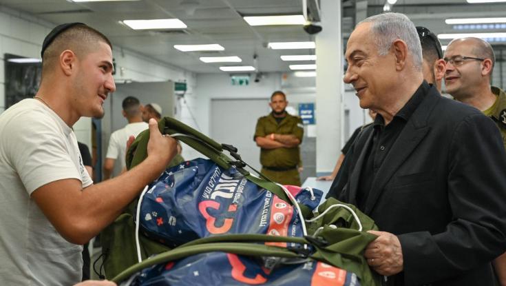 נתניהו הפתיע את המתגייסים החדשים: "אני מבקש מכם דבר אחד"