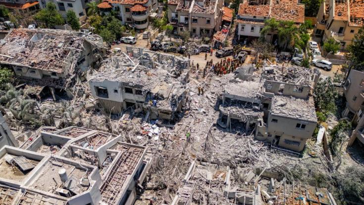 כוכב הרשת המפורסם חסר אונים: "לא יכול לענות. פגע בבניין בו אני מתגורר"