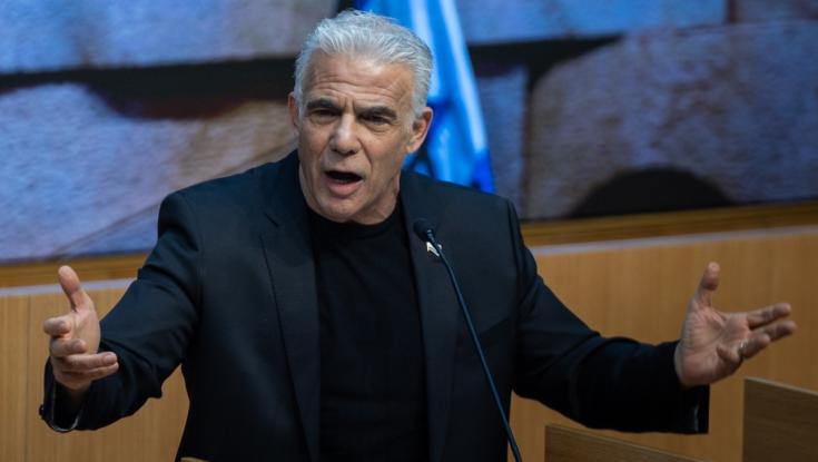 לפיד ל"חדשות כיפה": זה יהיה היחס למערכה בטחונית לפני בחירות