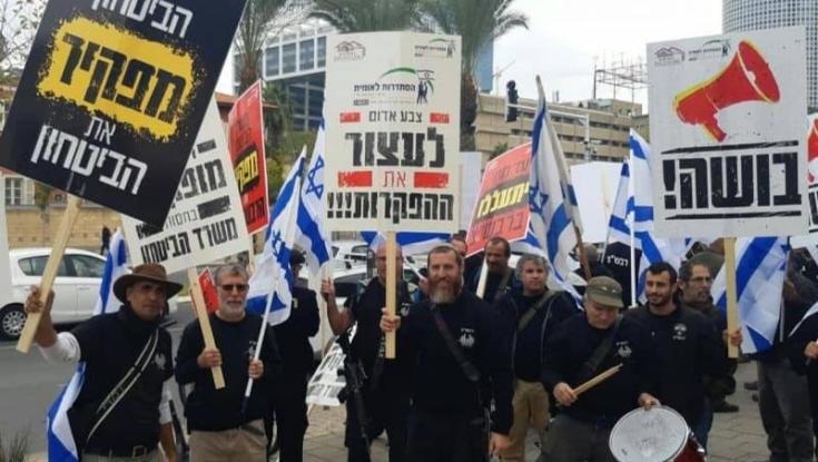 "נמאס לנו": הרבש"צים זועמים על גלנט למרות ששכרם עלה