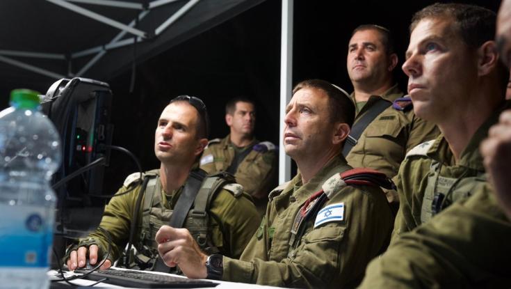 נמשך המצוד אחר המחבל מקדומים | הלילה, הערכת מצב בנוכחות אלוף אבי בלוט