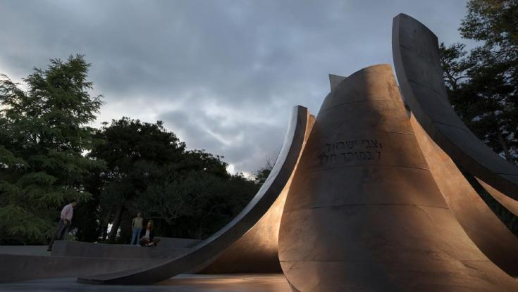"גדוע, סדוק, אך טומן בתוכו את הפוטנציאל": האנדרטה שתיבנה בירושלים לחללי המלחמה
