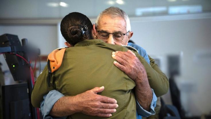 "לראות את נכדתי עומדת היום לצידי, כקצינה בצה"ל, זה הניצחון האמיתי"