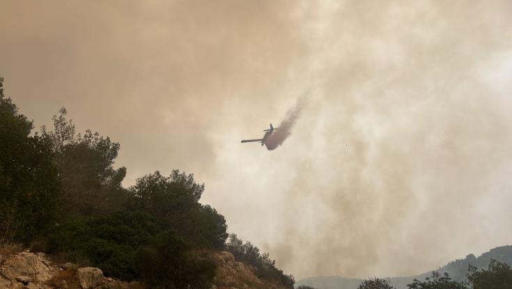 השריפות בהרי ירושלים: מוקד נוסף התפרץ ליד שער הגיא, 8 מטוסים הוזנקו