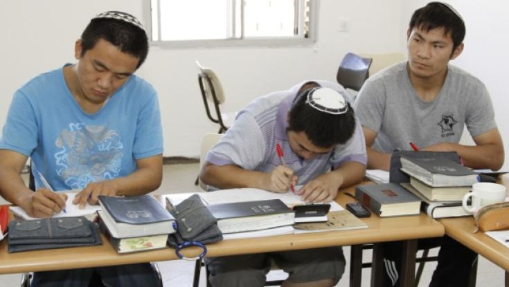 ערב חג השבועות: ירידה של 24% באחוז המתגיירים במסגרת הצבא