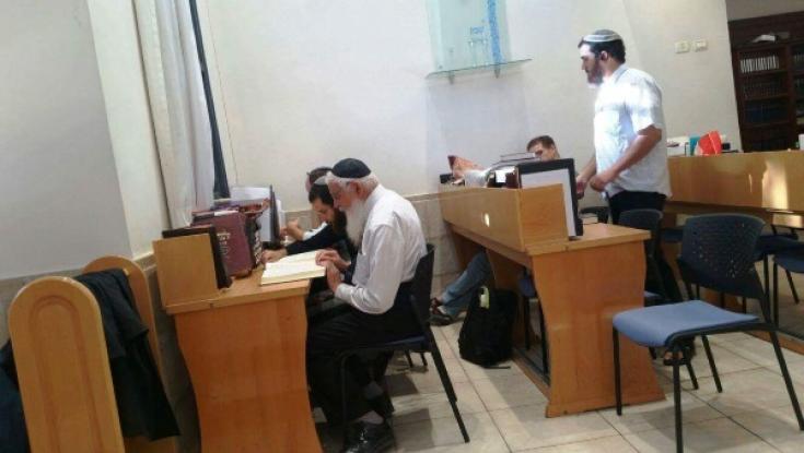 שיעור ס"ג: הרב אריאל חזר ללמוד בישיבה כאחד התלמידים