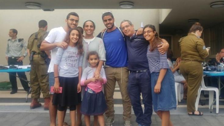 אחיו של איל יפרח הי"ד סיים טירונות בצנחנים: "הרגשתי שהוא מלווה אותי ברוחו"