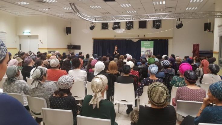 הכנה לימים הנוראים: המפגש המרגש בין אנשי נווה צוף לרב שהתמודד עם הפיגוע במרכז הרב