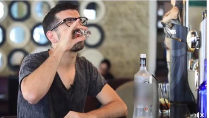צפו: חנן בן ארי נבחן על ערכים בויקיפדיה