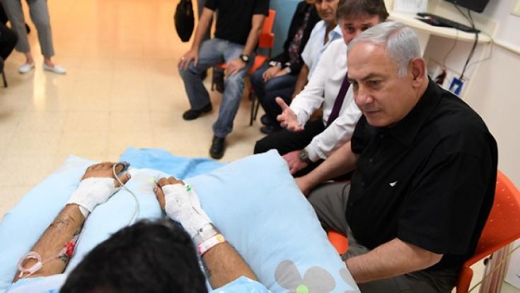 נתניהו ביקר את הפצוע מהפיגוע ביבנה: "גיבור. מנע אסון גדול"