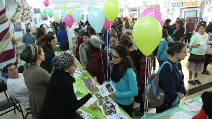 זום לאומי עולמי: בנות השירות הלאומי יפעלו עם יהדות התפוצות דרך הזום