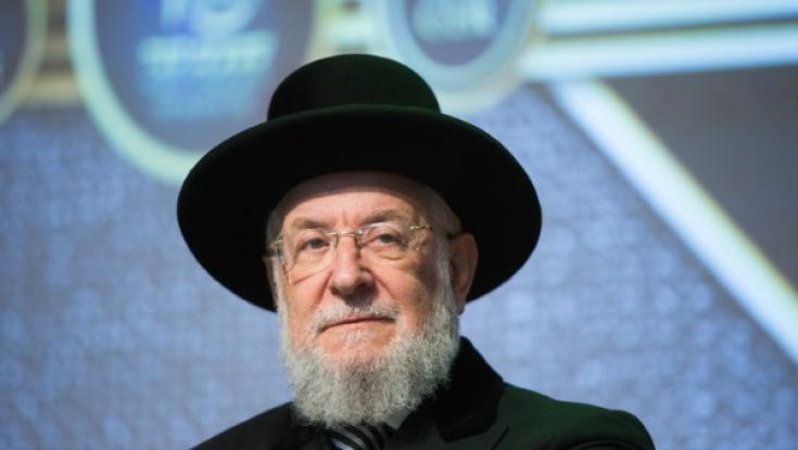 על רקע ה"חוק הפולני": הרב לאו בראיון על זילות השואה