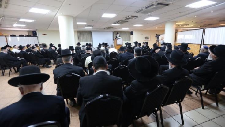 41 ח"כים: להגדיל את מספר הנשים באסיפת הרבנות הראשית