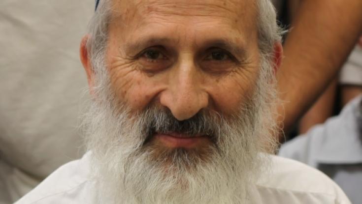 שו"ת סמס: אשכנזיה שבעלה הספרדי נפטר יכולה לחזור למנהגי אביה?