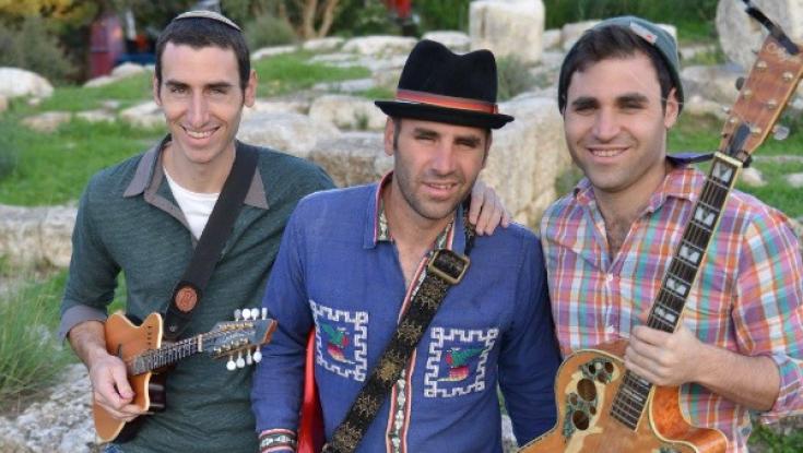 אלבום חדש לאחים סלומון מ "The Voice"