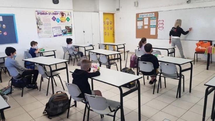 תלמידים לא יחויבו בעטיית מסכות בכיתות
