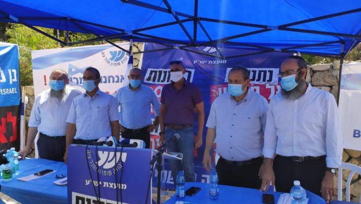 אלחייני: "הקפאה - אסון לאומי". רביבי: "מפיצים מידע שגוי" | המחלוקת במועצת יש"ע