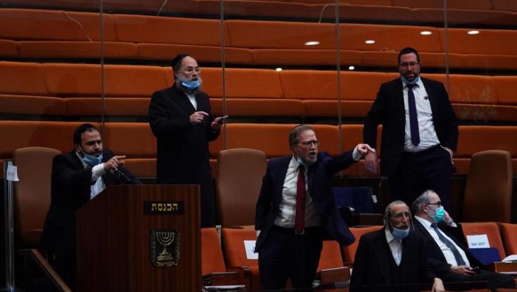 החרדים זועמים | גפני: "לא נשתף פעולה עם כחול לבן"
