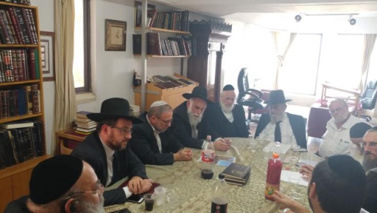 לראשונה בזק"א: יוקם צוות כהנים לפעילות בהר הבית